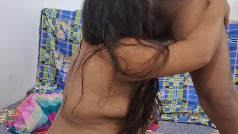 Catchybusty: Desi Bhabhi Want to Play with a Dick