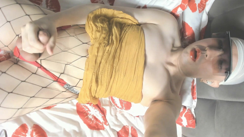 Lvxbljs: Celé péro na mě