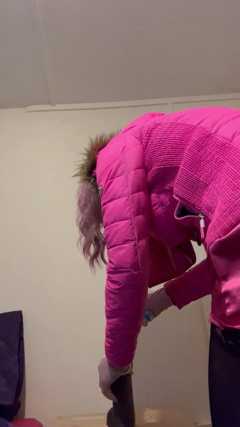 Jess Silk Rides Dildo