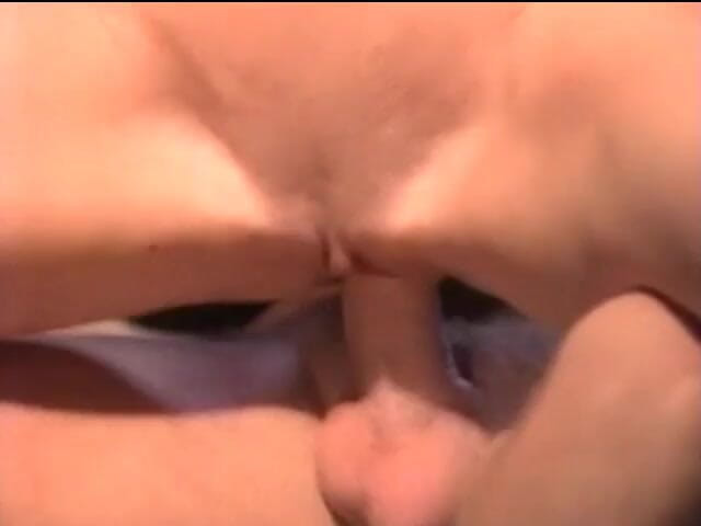 Old Good Porn: 후배위에서 하드코어 후배위 스타일을 따먹는 오지는 둥근 엉덩이의 야생 님포
