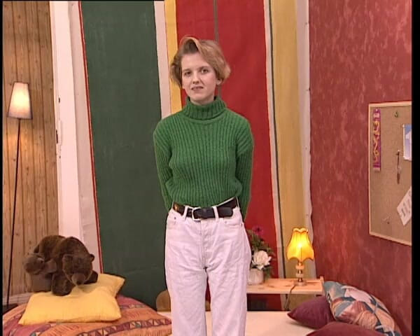 YOUR FIRST PORN: Üniversiteli kız - Softclip'te Antonia