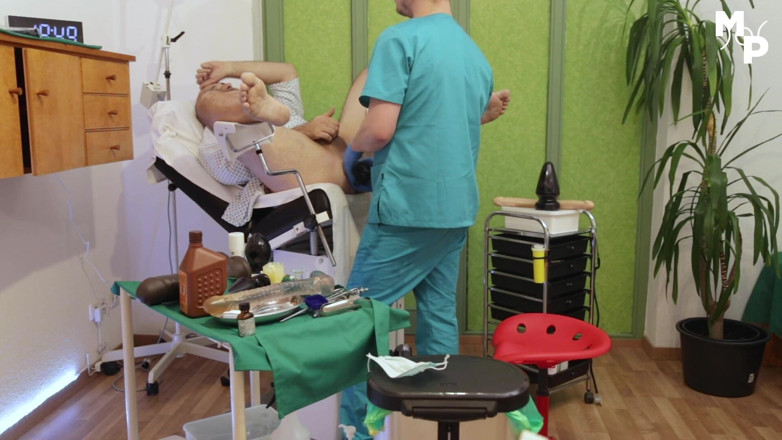 Marcus Pollack Gay: Kinky doctor stuffes ass with his hands and silicone toys