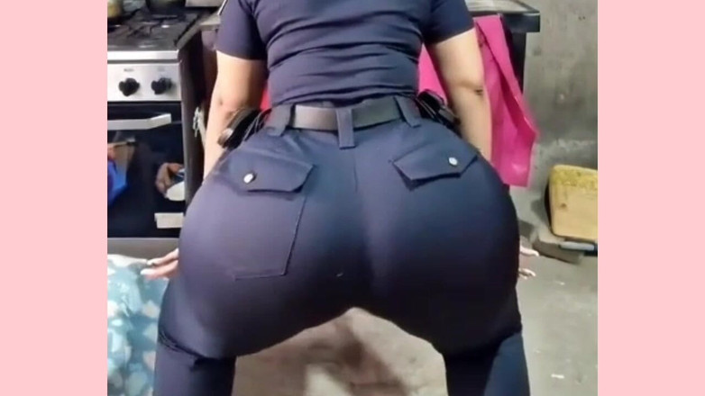 Xprohibidox1: ピンクのドレスを着た大きなお尻が動く