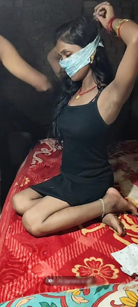 Bhabhi Sexo Hindi Audio Mientras Hace Felices a Los Clientes