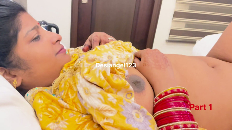 Desiangle: Desi Bhabhi Is with Bull in Hotel