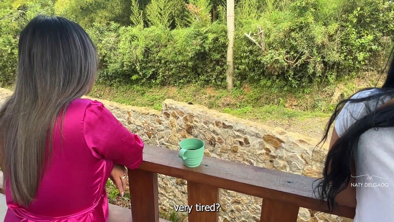 Naty Delgado: Buurman, we willen dat je ons traint, die grote pik...