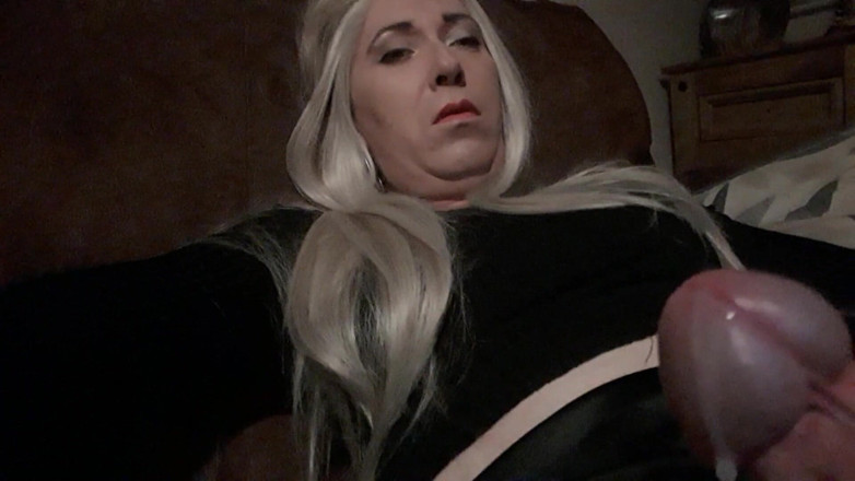The Midnight Minx: You can sit next to me if you like