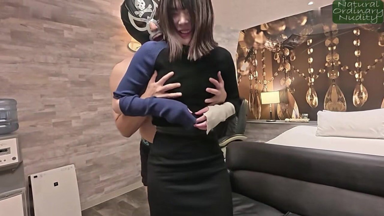 Studio Modern Shunga - JAV: Sau ca đêm - cô ấy thực hiện động tác đầu tiên và tìm kiếm...