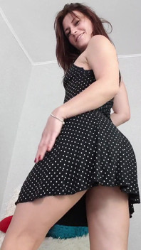 Piss Under Skirt