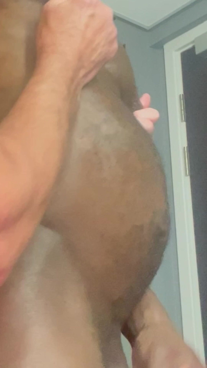 Black mature kinky muscle: Gioco di tette bDSM interrazziale