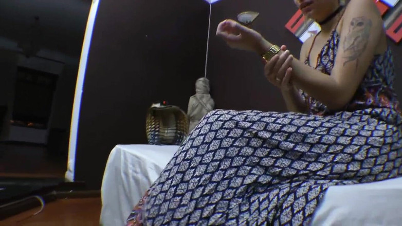 FetishKing: Beijos lésbicos quentes com as melhores latinas