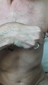 Stretching estremo di serramento dei capezzoli che mi fa schizzare 4 sborrate rovinate