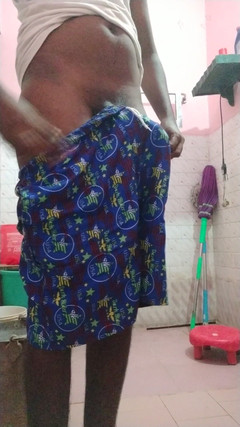 Tamil 10 inches BBC: タミル語10インチBBCヒューマンサンドバッグが解き放たれました
