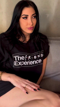 Aaliyah Fucks a Sexy French Girl