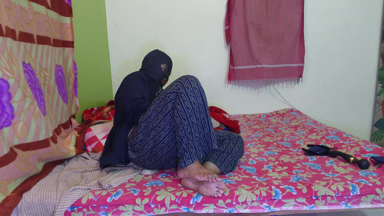 Hotty Mona: Девушку дези трахнул ее бойфренд, все записало на видео