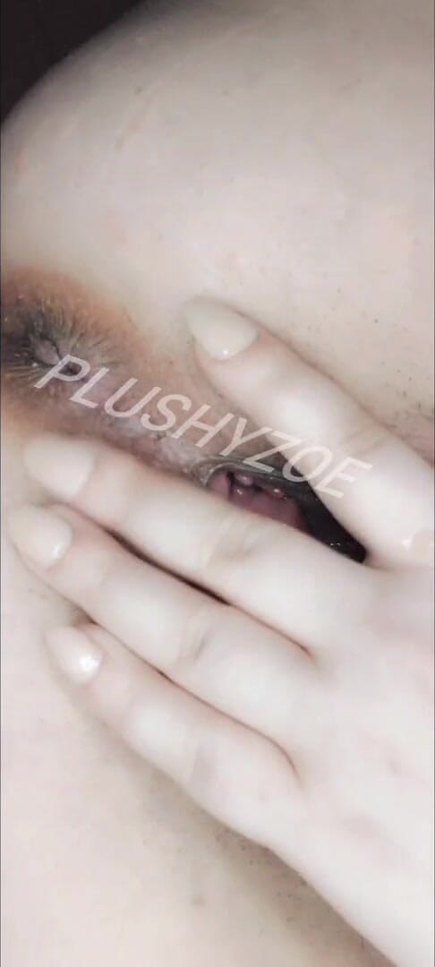 PlushyZoe: POV: über dir schweben