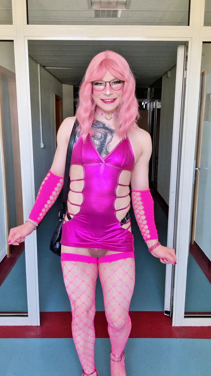Sissy Adventures: 私、可愛い?