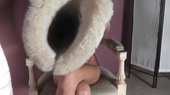 Danielle Maye: पसीने से तर Ugg जूते