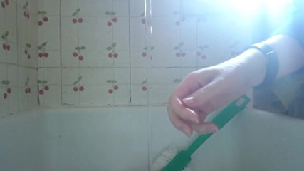 Nicoletta Embassi: Hot dishwashing