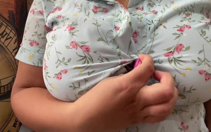 Lux Eva: Honění na moje velká prsa