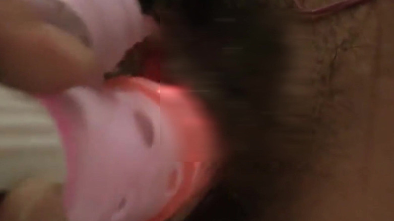 yellowsubmarine: Masterbating framför kameran2