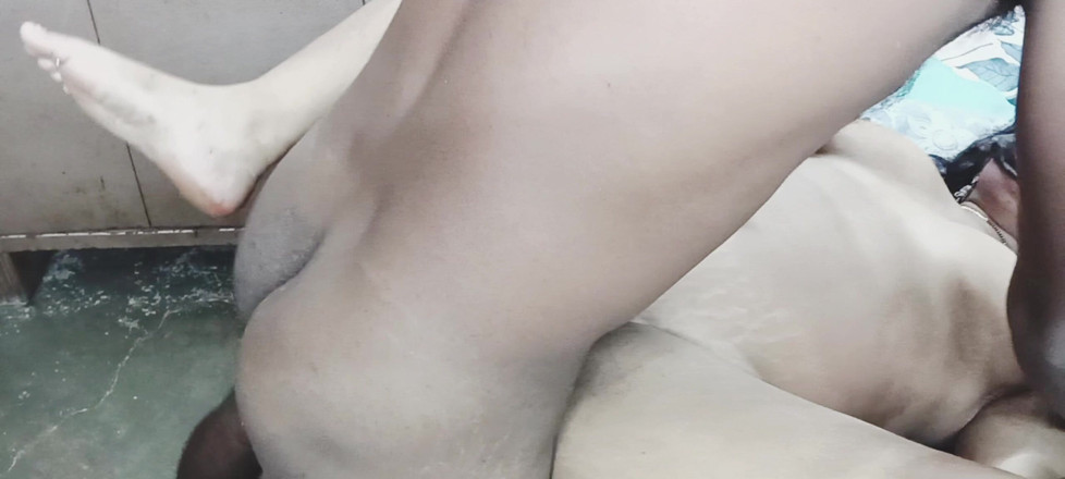 Sexy baby: Kala Land Mounted the Indian Bhabhi Vigorously and Made Her...