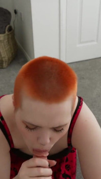 Een affaire met stiefbroer - Ezra Faith - Buzzcut slet