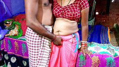 Cute Sunita: Сексуальна індійська невістка трахнула сусідську невістку