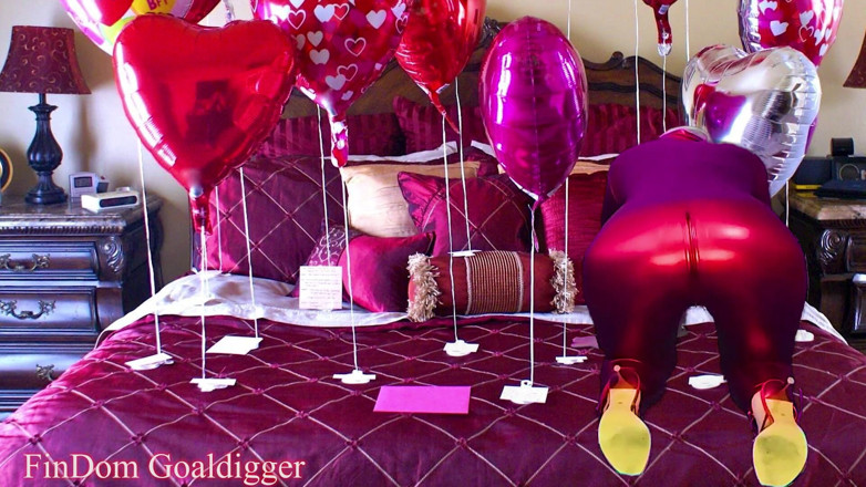 FinDom Goaldigger: Smelly dirty shoes Valentine's fuck