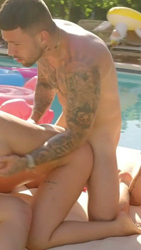 Crazy in the Pool, Party for Two Hot Blondes Sienna & Badgirl Sandra