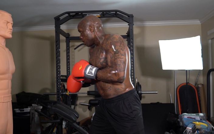 Hallelujah Johnson: Ćwiczenia oporowe treningu bokserskim powinny początkowo skupić się na optymalizacji...