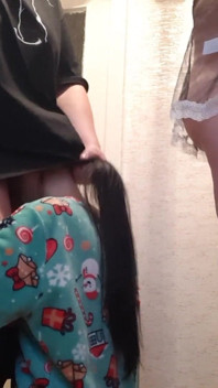 While My Housekeeper Girlfriend Is Washing Dishes, I Fuck Her Mistress in the Mouth