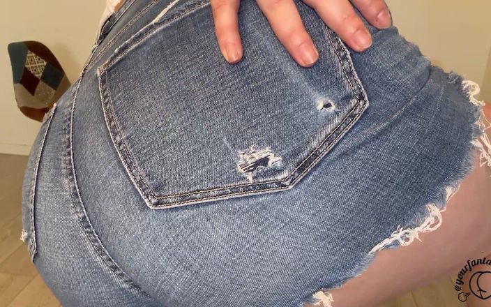 Your fantasy studio: Närbild pruttar i tajta korta jeans