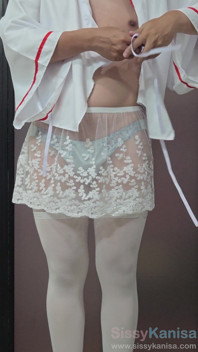 Banci Kanisa Skirt pendek Miko Cosplay Ep1: Dapatkan pakaian