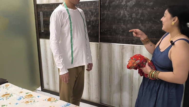 Desi chudai hub: Puja Bhabhi Fuck with Tailor for Stitching a Dress Free...