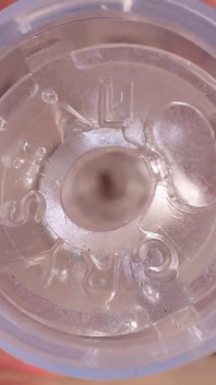 Mám 8denní výstřik uložen pro moji speciální mrdku děvku