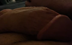 独自在浴室里快速撸管
