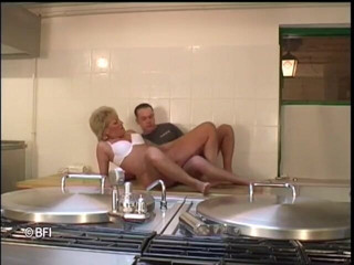 Mature Babes: Young dude fucked hot blonde mature slut