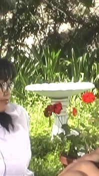 Increíblemente caliente asiática Mika Tan obtiene sus enormes tetas folladas y obtiene un estilo perrito