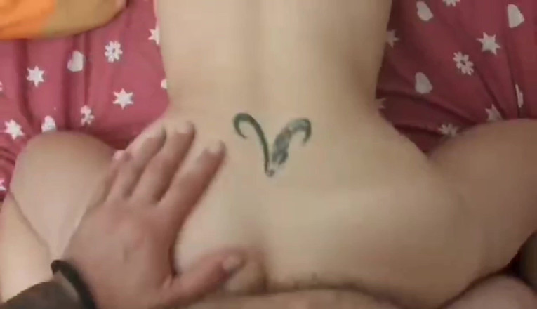 JelaiBora: Gozando nos meus pés