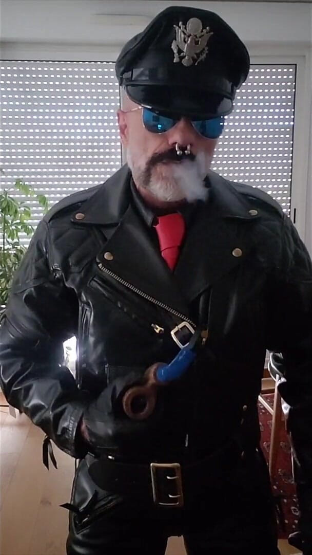 Red Tie in Full Langlitz (Muscles Cigar FFPig) Red Tie in Full Langlitz (Muscles Cigar FFPig)