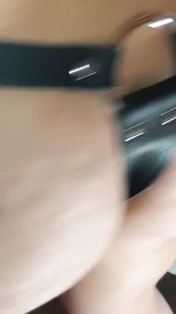 アクティブなレズビアンは、受動的なレズビアンのお尻を犯した