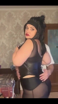 Sex incitant cu un tânăr iubit