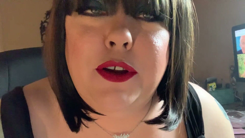 Tina Snua: Awek montel Tina Snua Chain merokok dengan ekor hidung