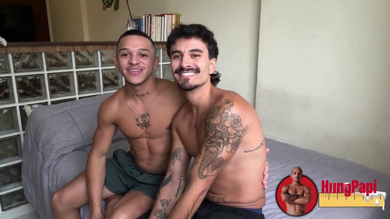 Hung Papi: Velký tlustý penis Hung Papi Velký péro Caio Venturini Šuká Twinka