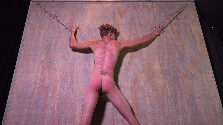 Dream Boy Bondage: Wesley - Chapter 4