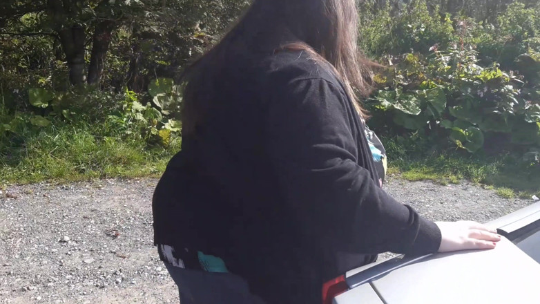 SSBBWLadyBrads: Gordinha SSBBW luta para se encaixar no carro + bloopers