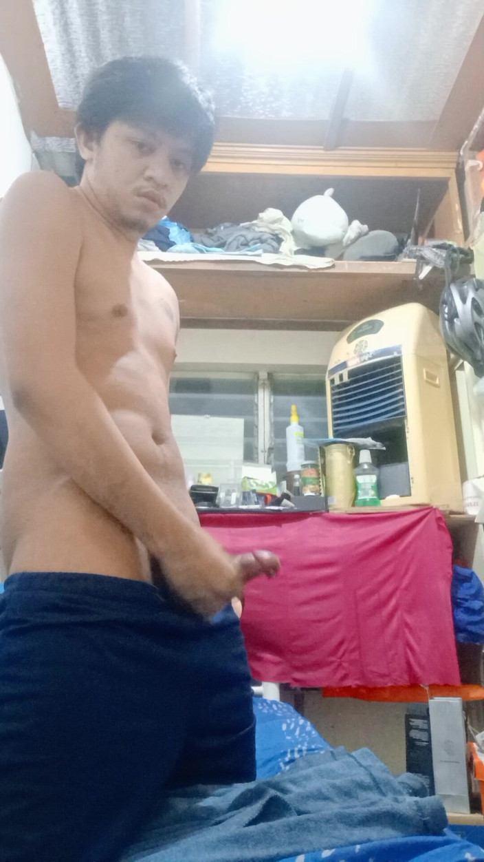 Rent A Gay Productions: 性感的亚洲 twink 男孩射精