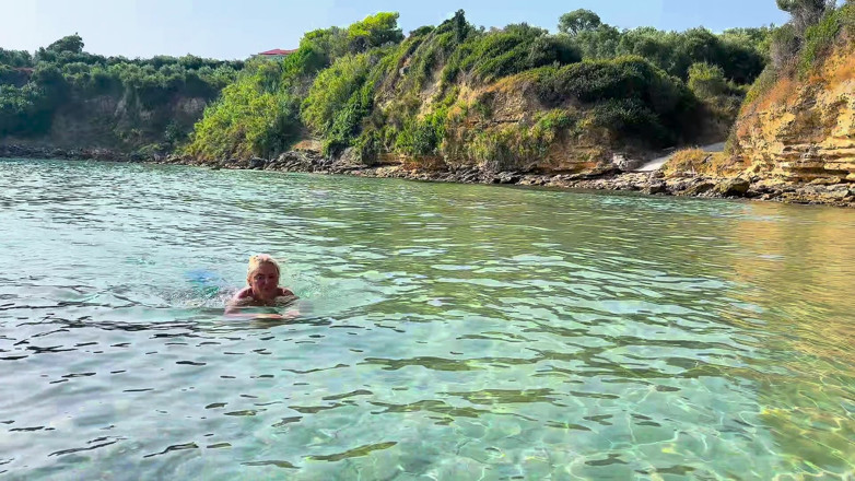 Maja Evans: Sea Breeze &amp; a Private Moment