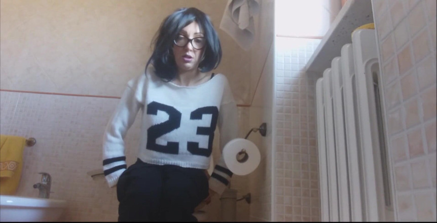 savannahamatoriale: Best Toilet Sexy Sessions with Savannah